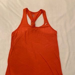 nike workout tank